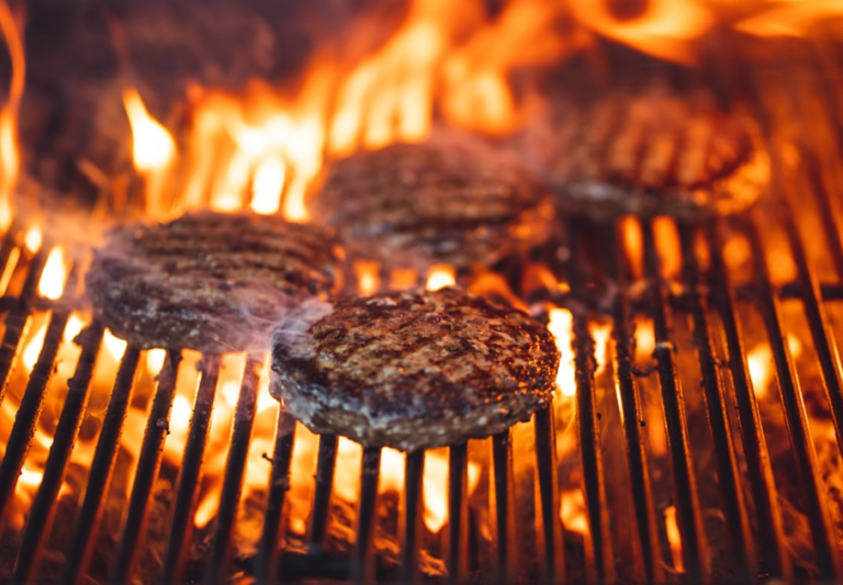 Outdoor Cooking Essentials for Enthusiasts
